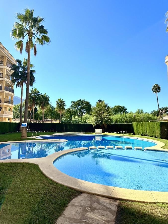 Lovely Apartment Denia, Piscina, Jacuzzi, Padel, Parking Eksteriør bilde